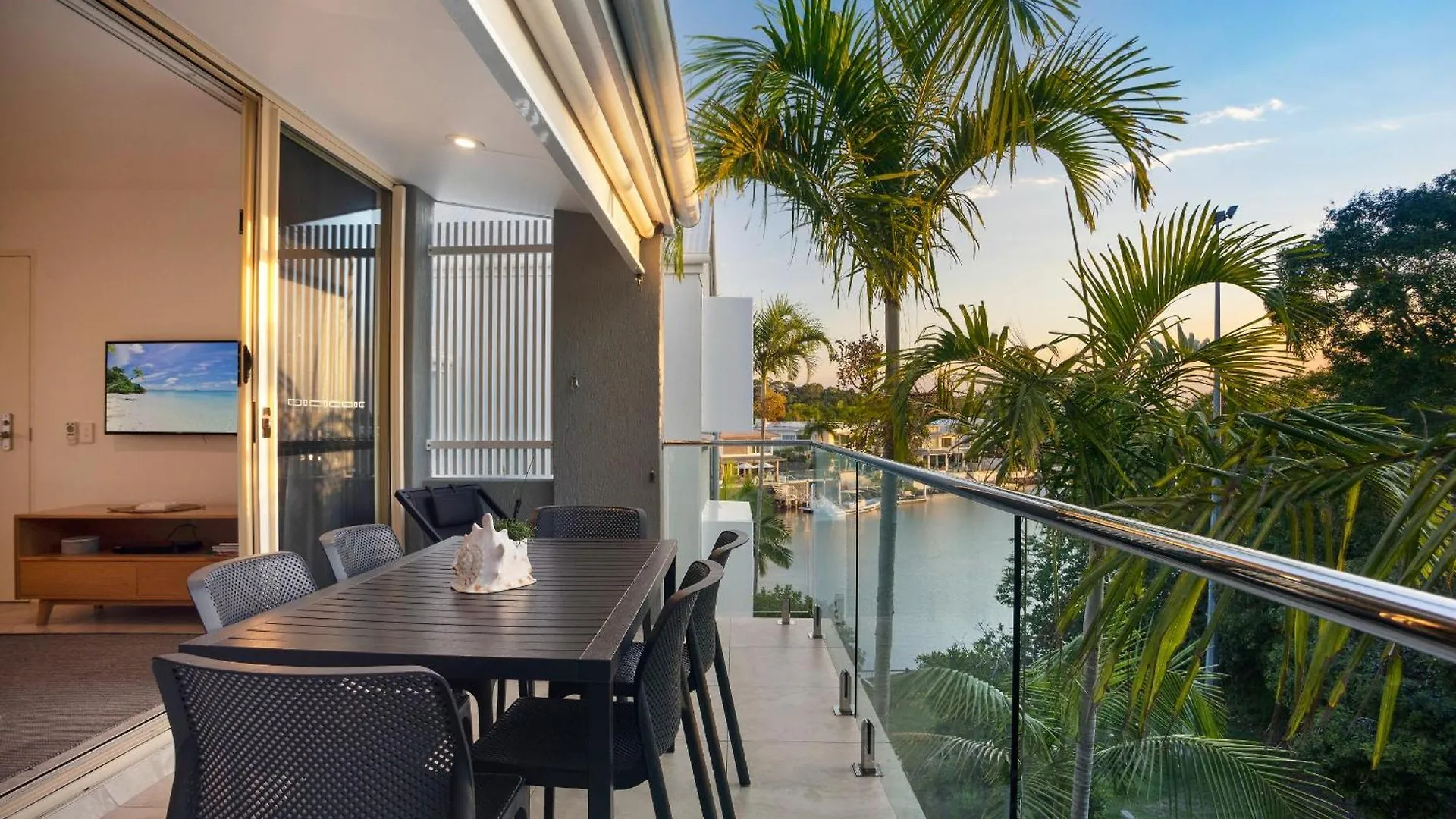 #2 Hastings Street Aparthotel Noosa Heads 4*,